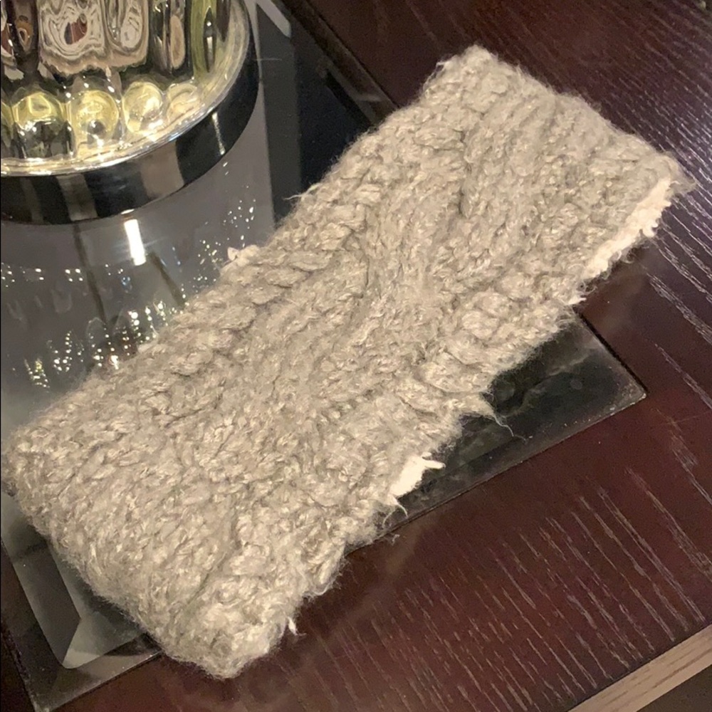 Ear band